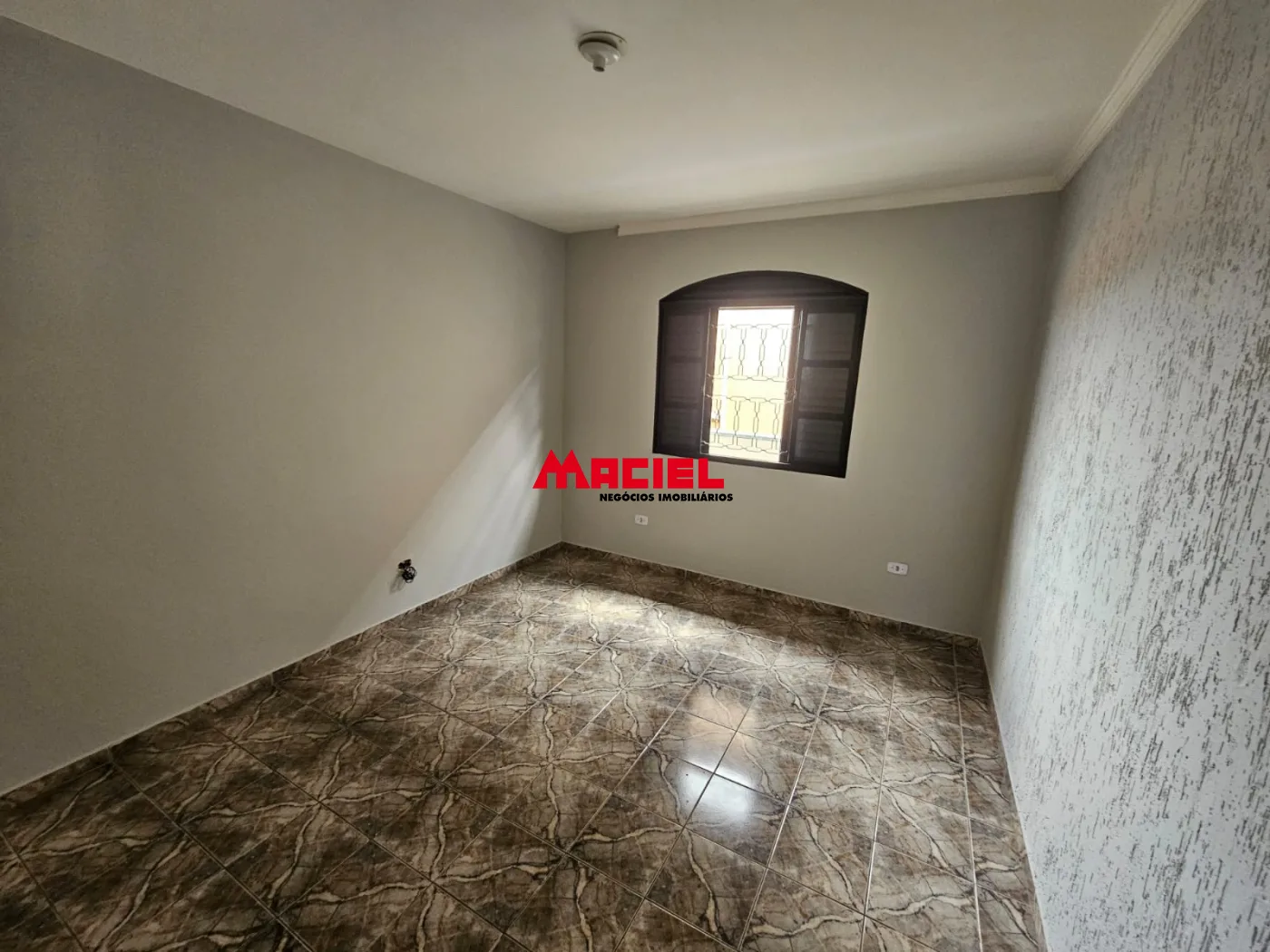 Comprar Casa / Padr&atilde;o em Taubat&eacute; R$ 630.000,00 - Foto 7