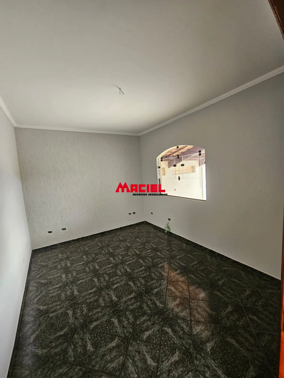 Comprar Casa / Padr&atilde;o em Taubat&eacute; R$ 630.000,00 - Foto 8