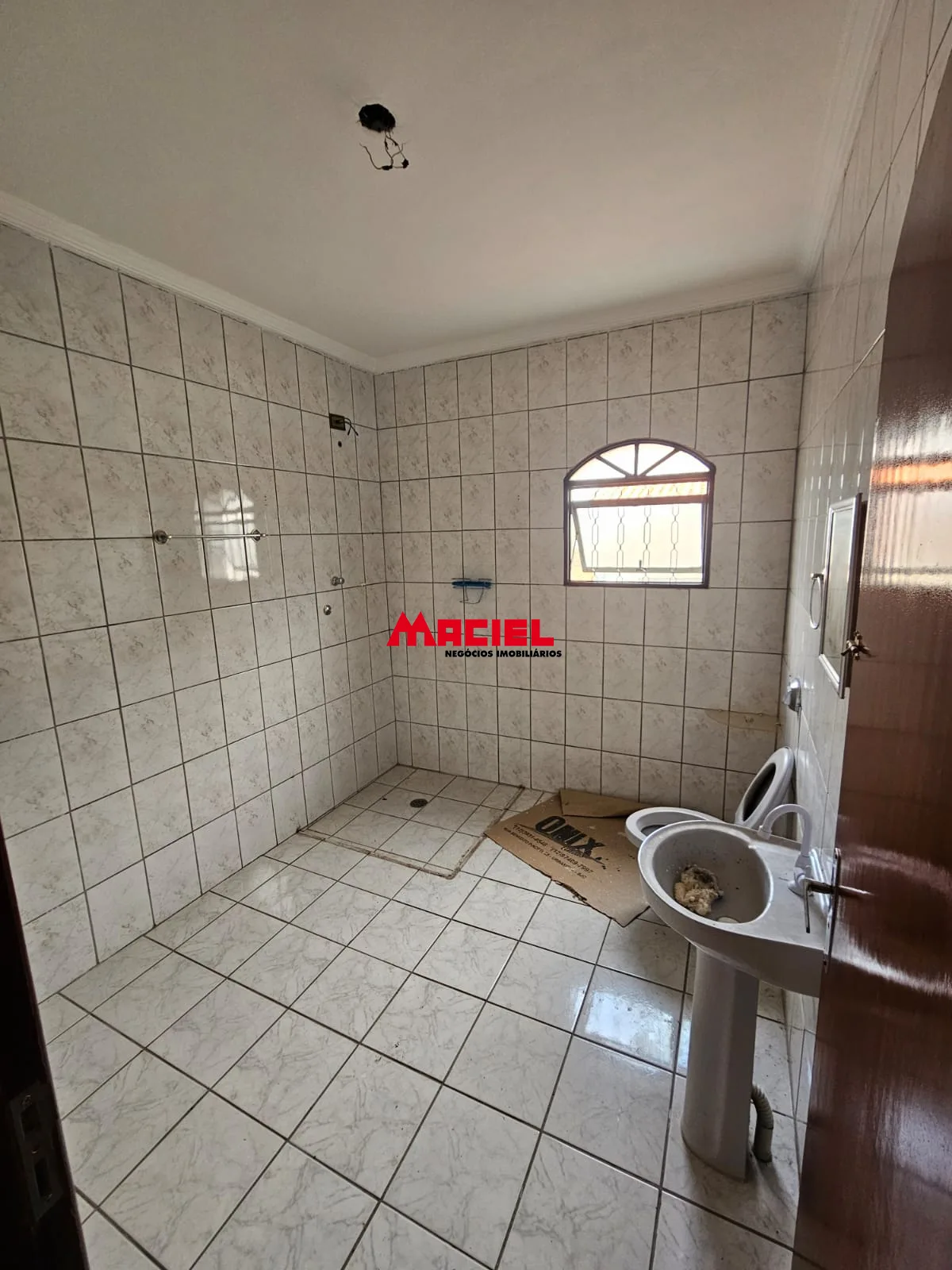 Comprar Casa / Padr&atilde;o em Taubat&eacute; R$ 630.000,00 - Foto 9