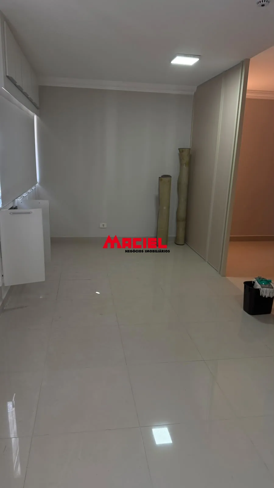 Comprar Comercial / Sala em Edif&iacute;cioCondom&iacute;nio em S&atilde;o Jos&eacute; dos Campos R$ 220.000,00 - Foto 4