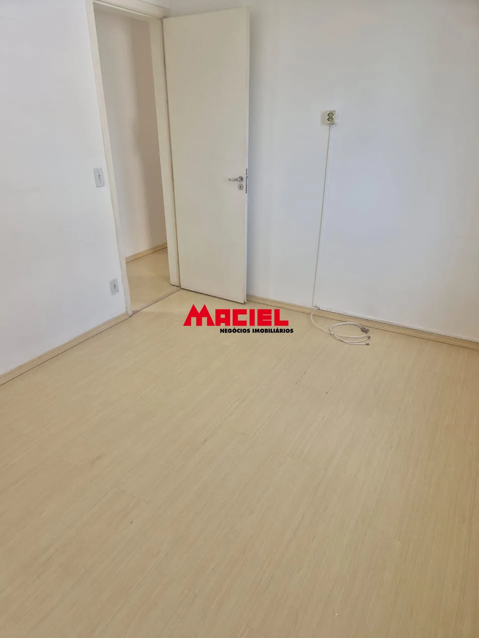 Alugar Apartamento / Cobertura em S&atilde;o Jos&eacute; dos Campos R$ 2.250,00 - Foto 4