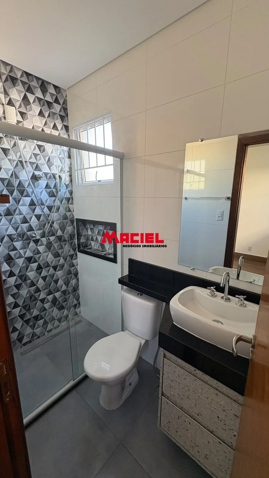 Alugar Casa / Sobrado em S&atilde;o Jos&eacute; dos Campos R$ 4.000,00 - Foto 23