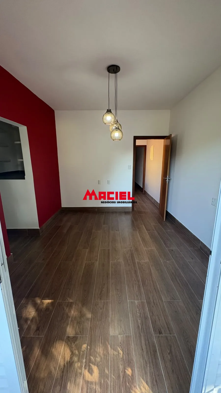 Alugar Casa / Sobrado em S&atilde;o Jos&eacute; dos Campos R$ 4.000,00 - Foto 14