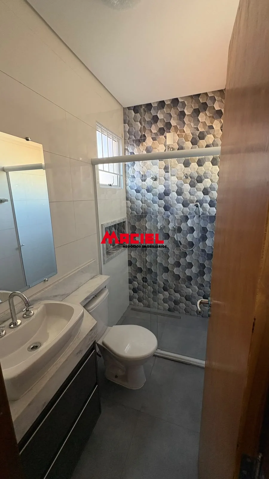 Alugar Casa / Sobrado em S&atilde;o Jos&eacute; dos Campos R$ 4.000,00 - Foto 20