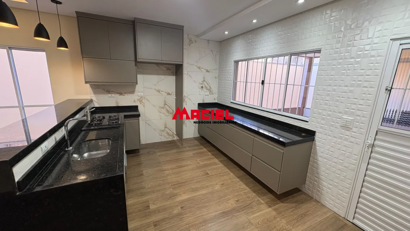 Alugar Casa / Sobrado em S&atilde;o Jos&eacute; dos Campos R$ 4.000,00 - Foto 2