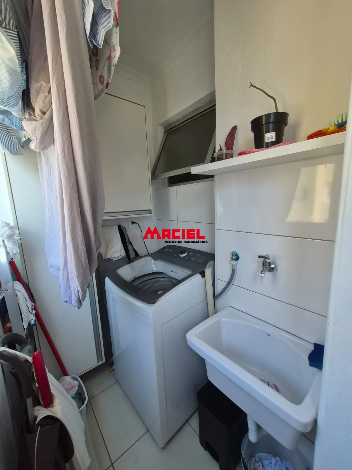 Comprar Apartamento / Padr&atilde;o em S&atilde;o Jos&eacute; dos Campos R$ 350.000,00 - Foto 12