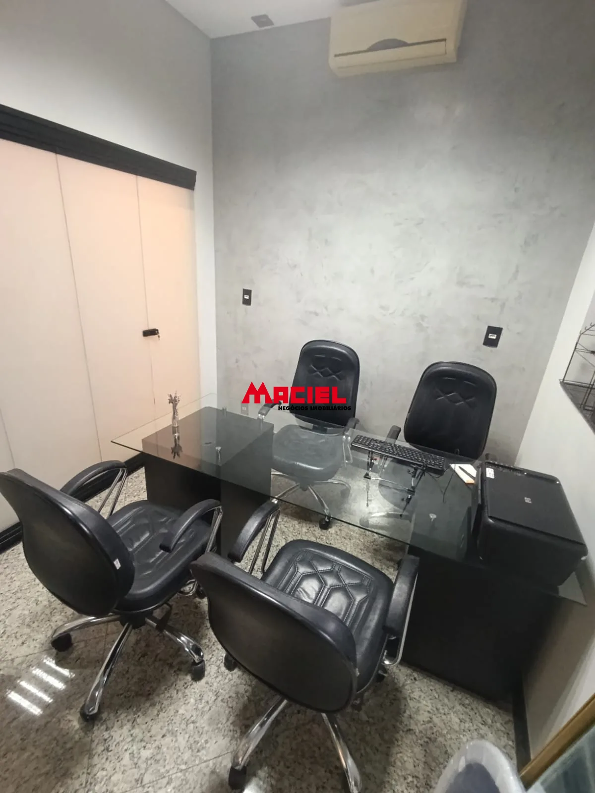 Alugar Comercial / Ponto Comercial em S&atilde;o Jos&eacute; dos Campos R$ 15.000,00 - Foto 9