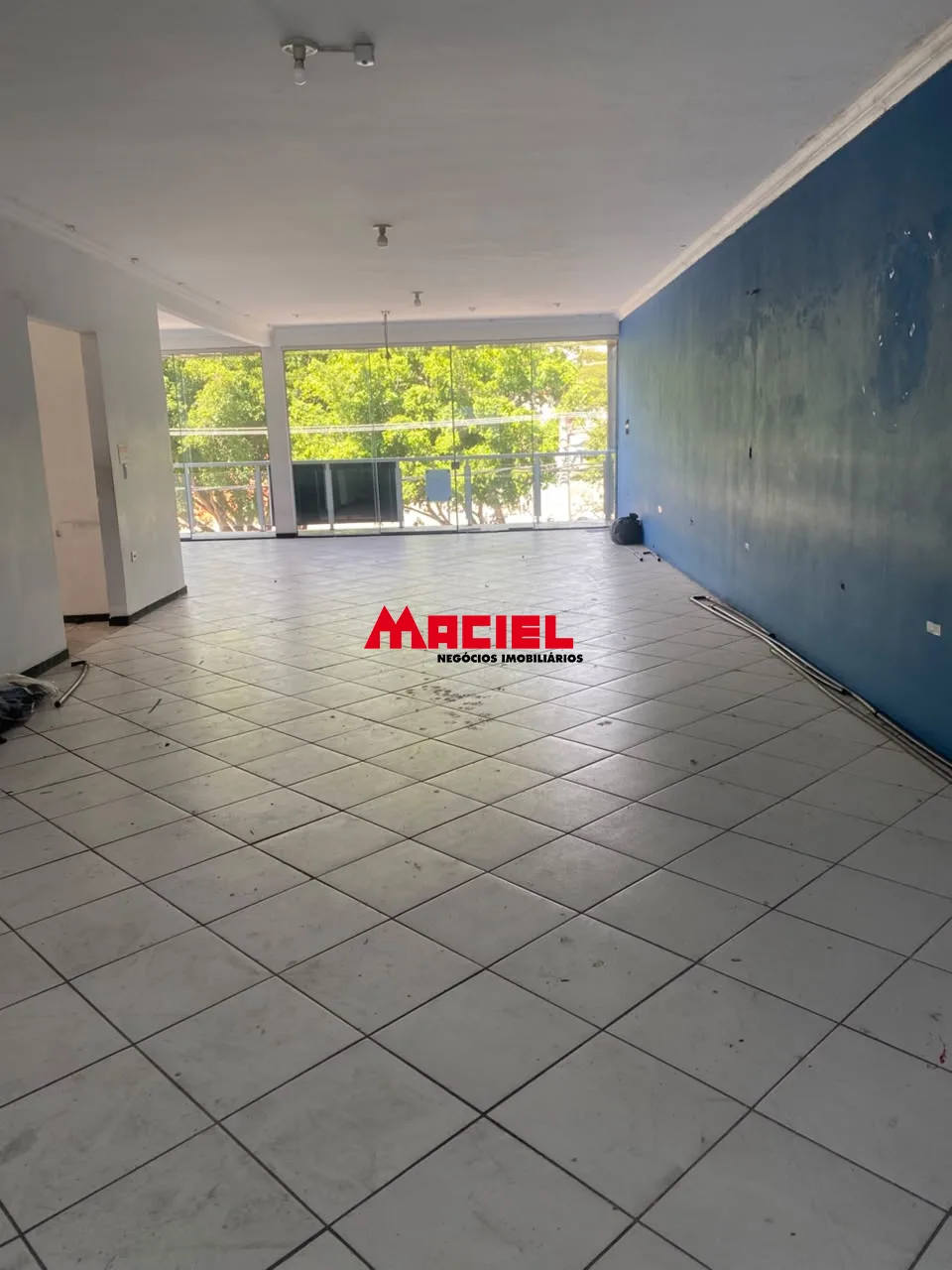 Alugar Comercial / Pr&eacute;dio em S&atilde;o Jos&eacute; dos Campos R$ 14.000,00 - Foto 2