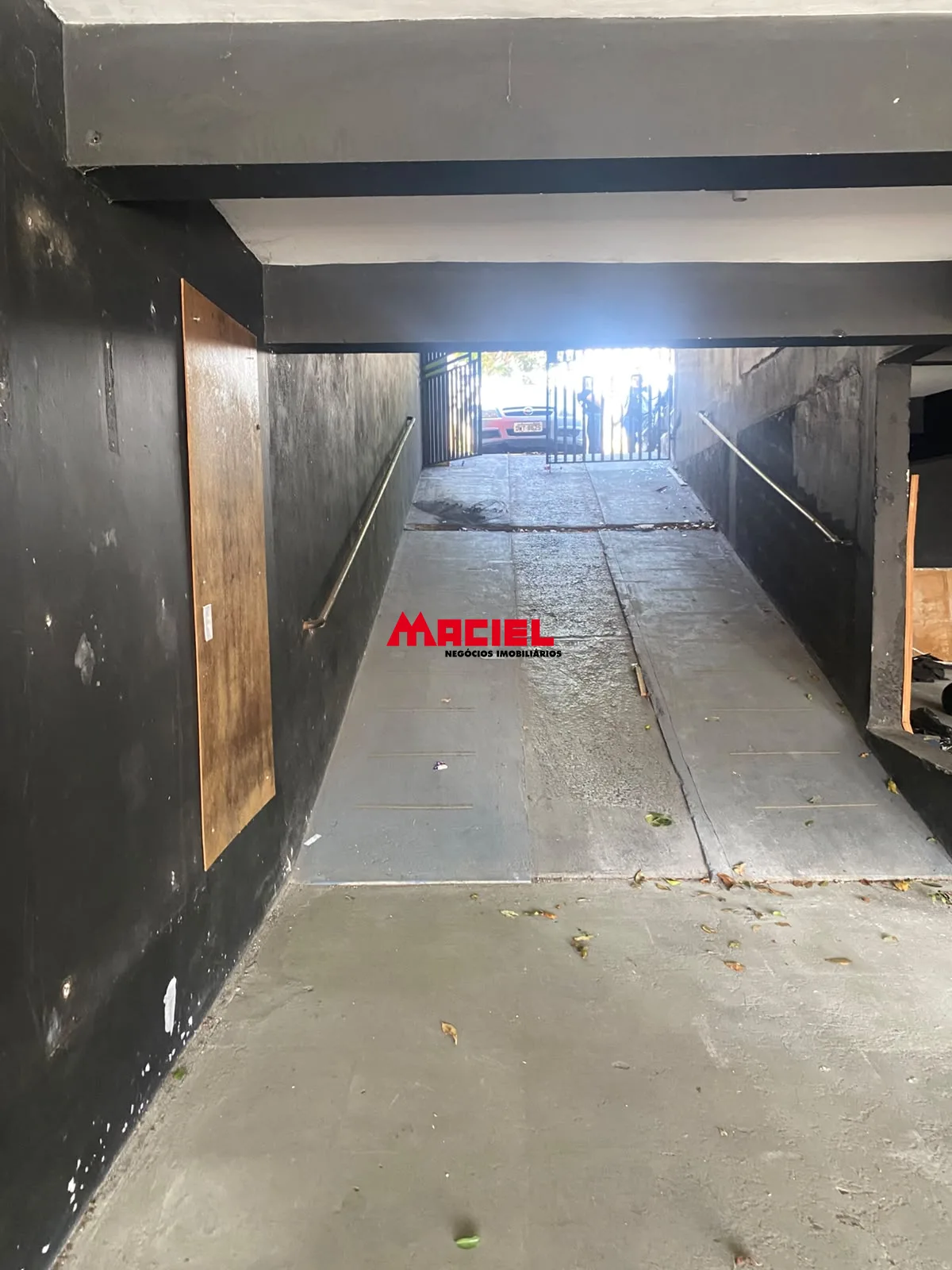 Alugar Comercial / Pr&eacute;dio em S&atilde;o Jos&eacute; dos Campos R$ 14.000,00 - Foto 13