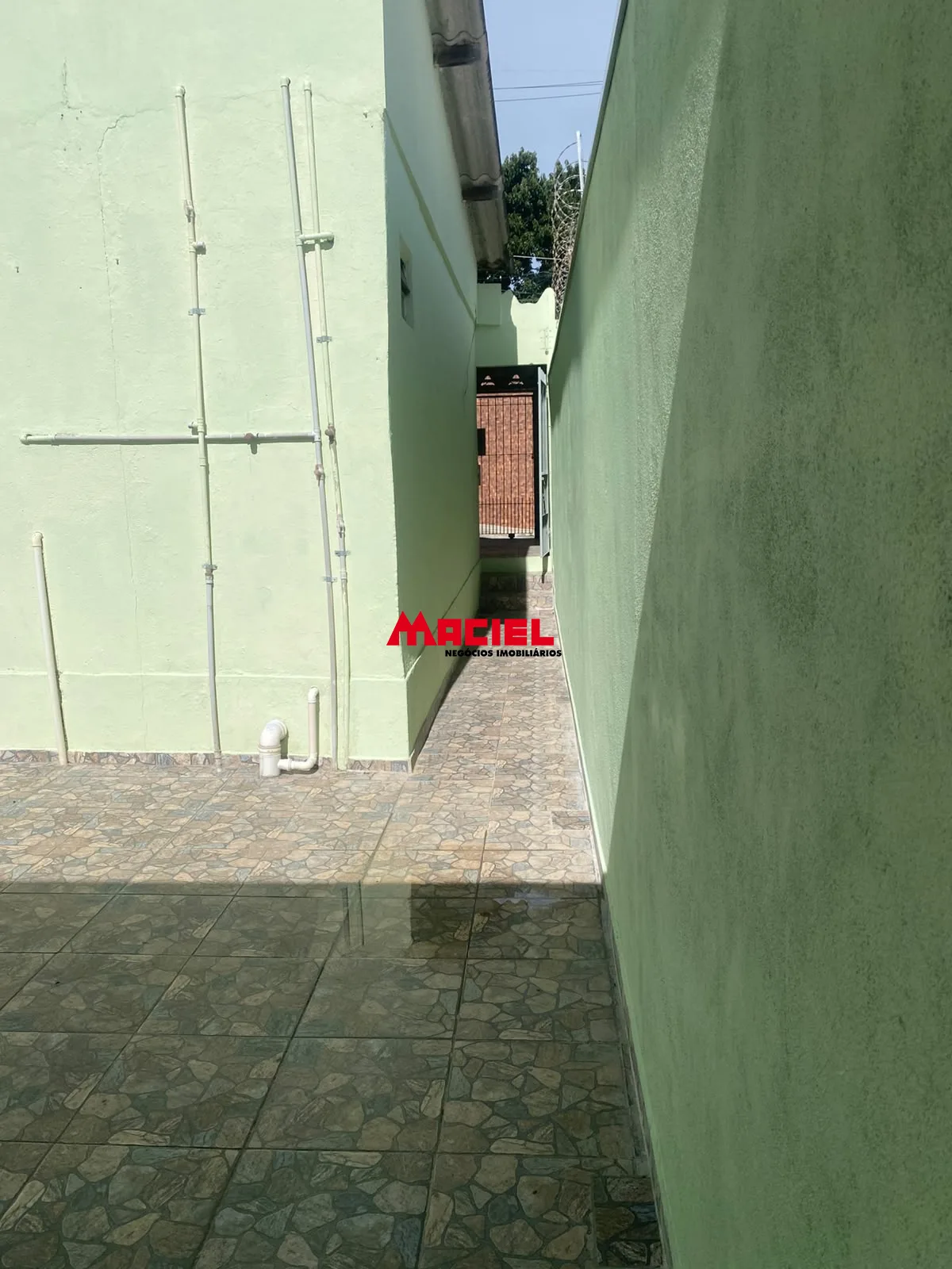 Alugar Casa / Padr&atilde;o em S&atilde;o Jos&eacute; dos Campos R$ 2.500,00 - Foto 10