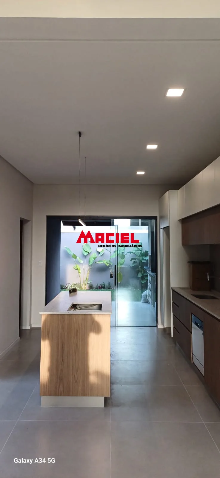 Comprar Casa / Padr&atilde;o em Jacare&iacute; R$ 636.000,00 - Foto 2