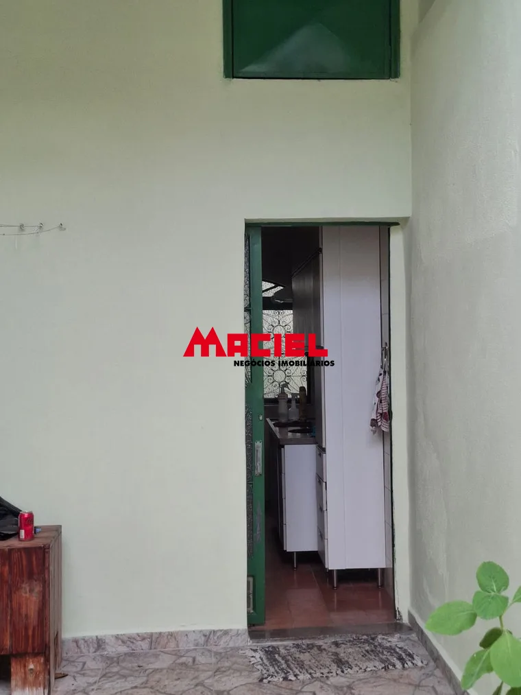 Alugar Casa / Padr&atilde;o em S&atilde;o Jos&eacute; dos Campos R$ 3.500,00 - Foto 2