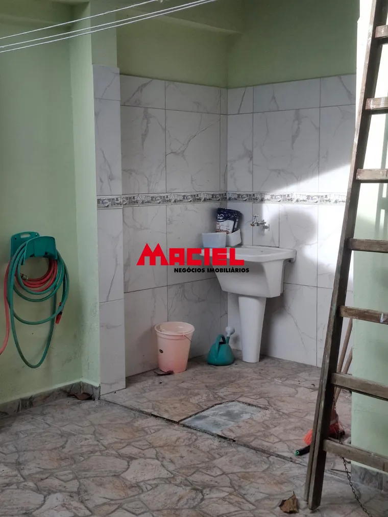 Alugar Casa / Padr&atilde;o em S&atilde;o Jos&eacute; dos Campos R$ 3.500,00 - Foto 3