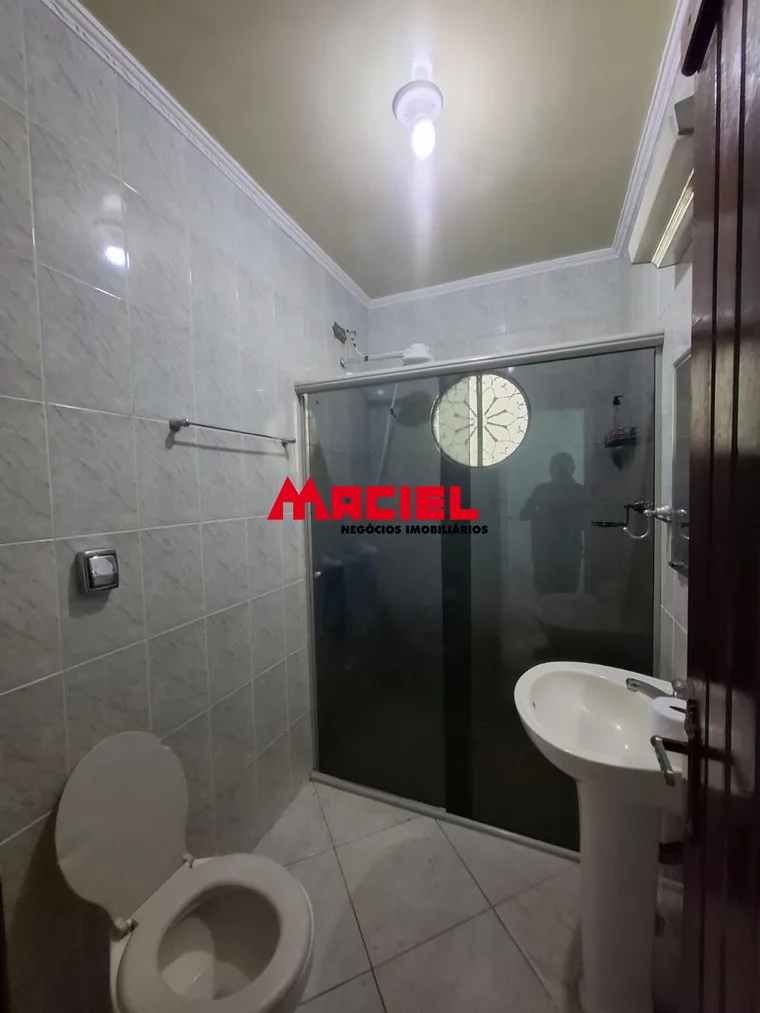 Alugar Casa / Padr&atilde;o em S&atilde;o Jos&eacute; dos Campos R$ 3.500,00 - Foto 9