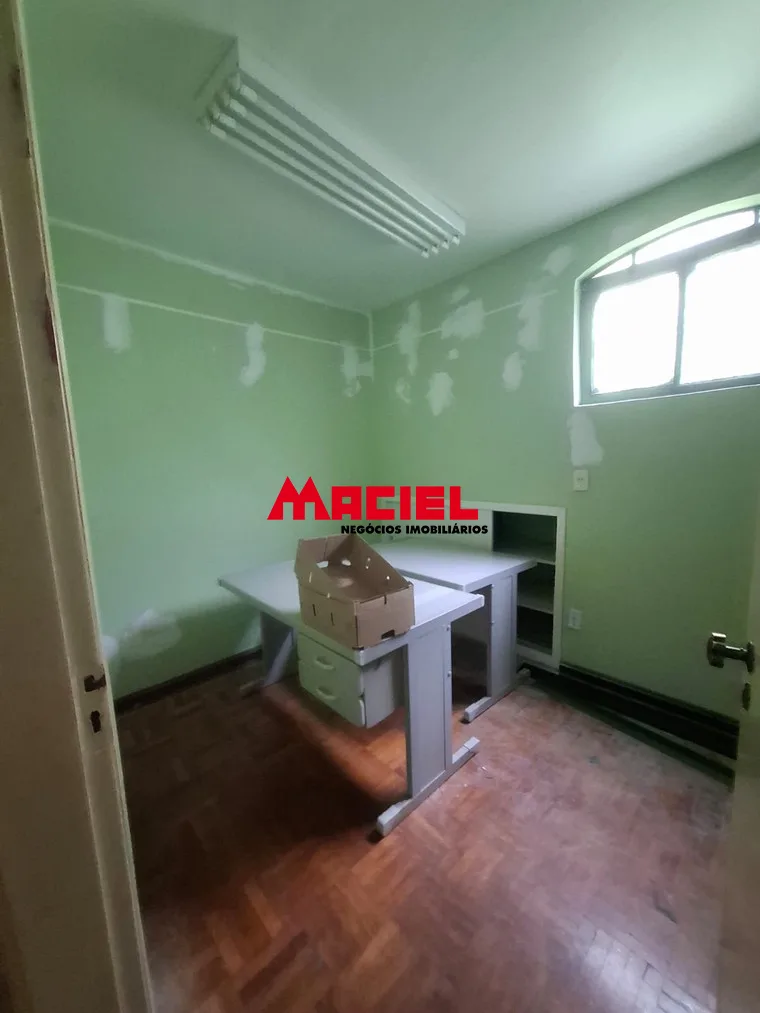 Alugar Casa / Padr&atilde;o em S&atilde;o Jos&eacute; dos Campos R$ 3.500,00 - Foto 15