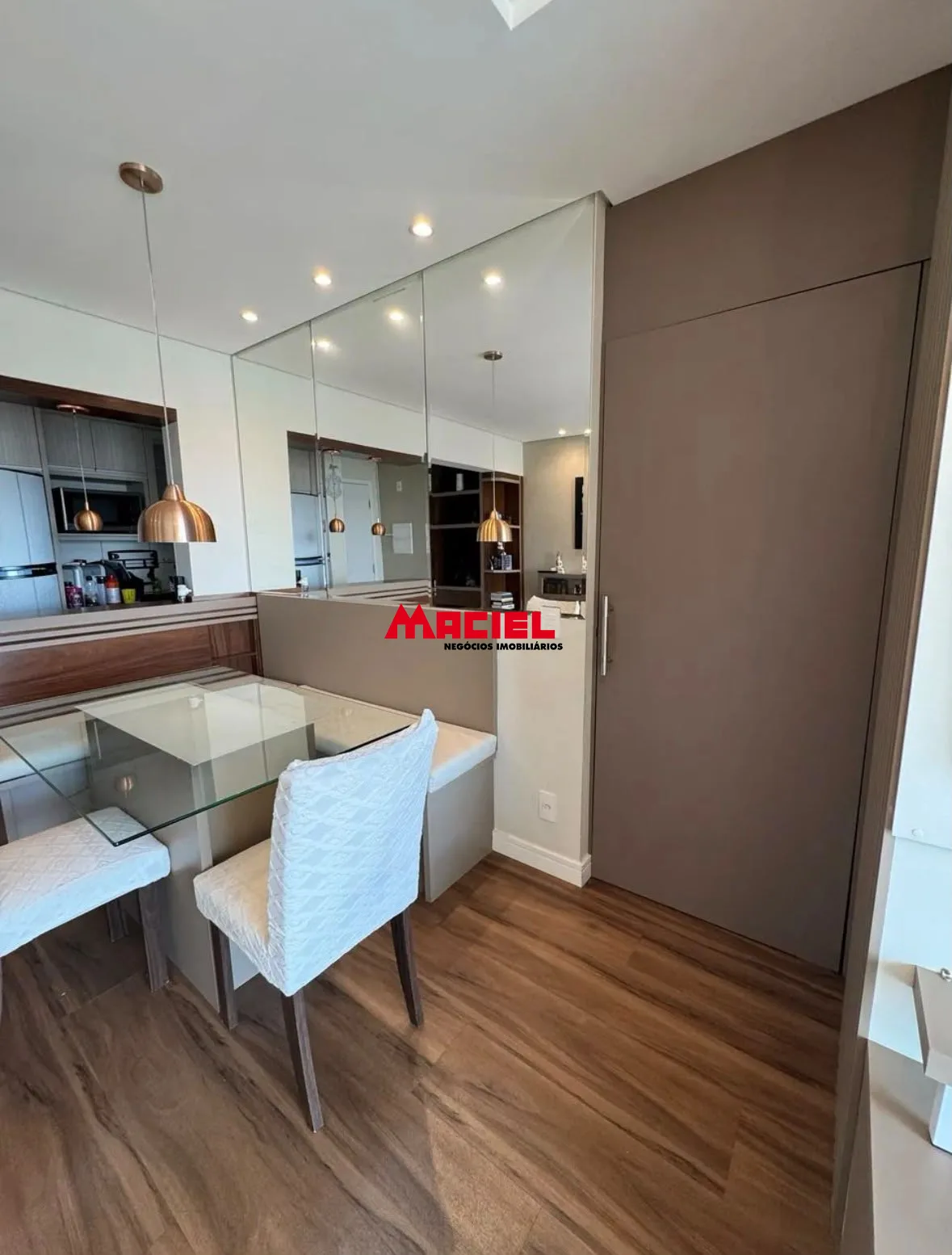 Comprar Apartamento / Padr&atilde;o em Jacare&iacute; R$ 585.000,00 - Foto 2