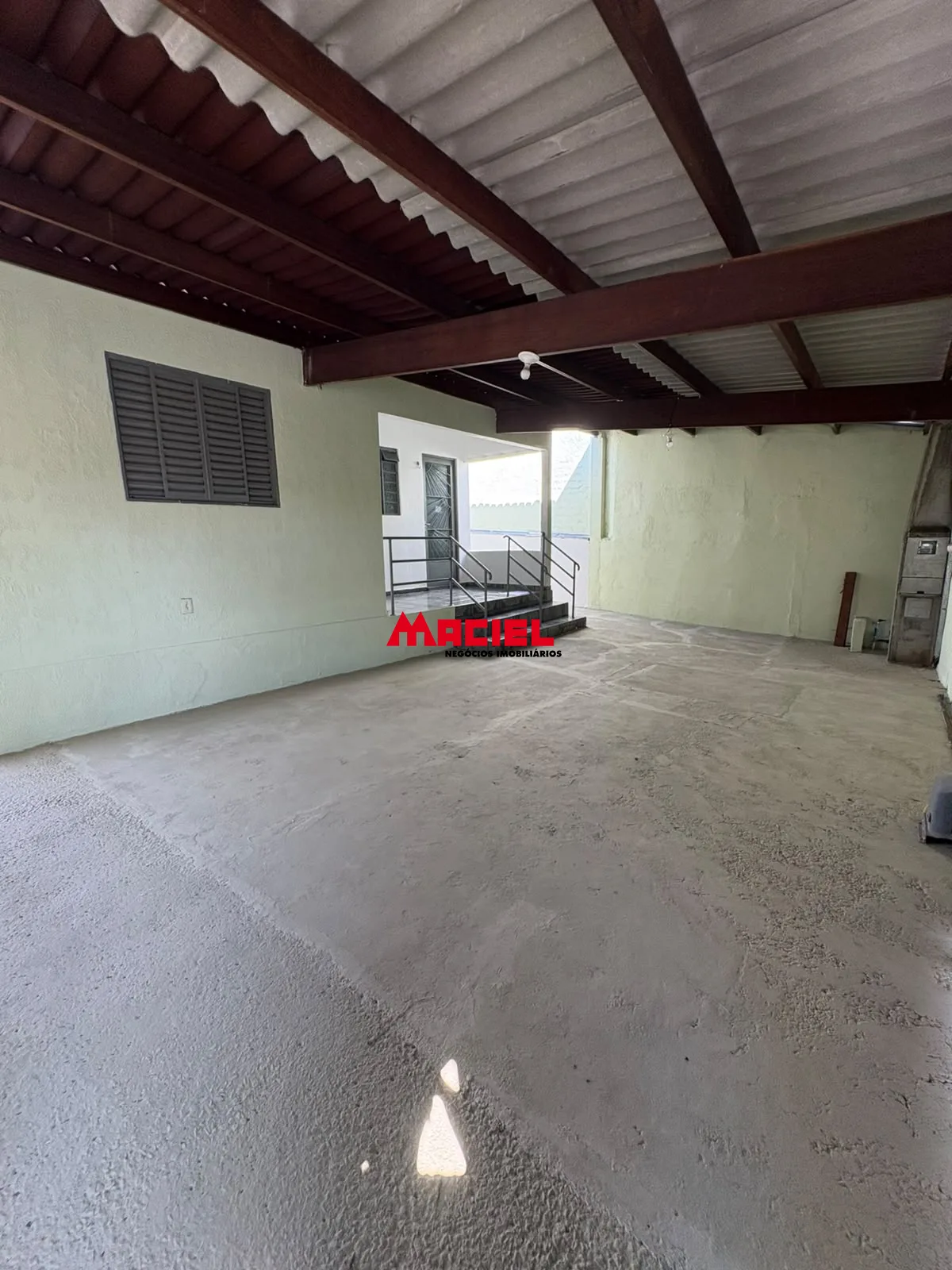 Alugar Casa / Padr&atilde;o em S&atilde;o Jos&eacute; dos Campos R$ 3.200,00 - Foto 2
