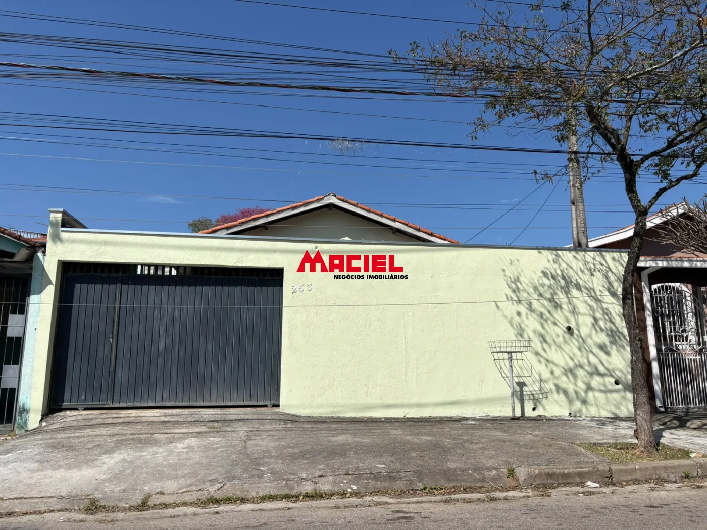Alugar Casa / Padr&atilde;o em S&atilde;o Jos&eacute; dos Campos R$ 3.200,00 - Foto 5