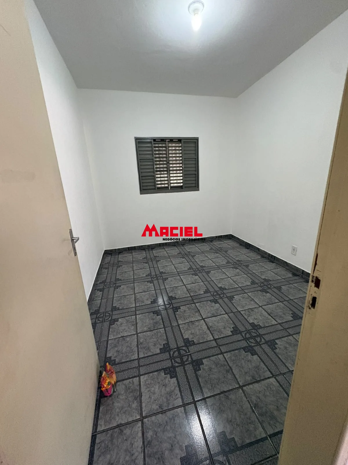 Alugar Casa / Padr&atilde;o em S&atilde;o Jos&eacute; dos Campos R$ 3.200,00 - Foto 10