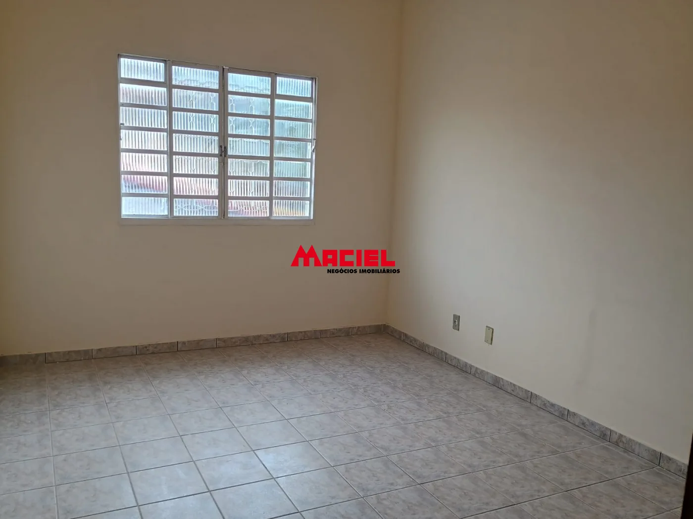 Alugar Comercial / Ponto Comercial em S&atilde;o Jos&eacute; dos Campos R$ 3.300,00 - Foto 4