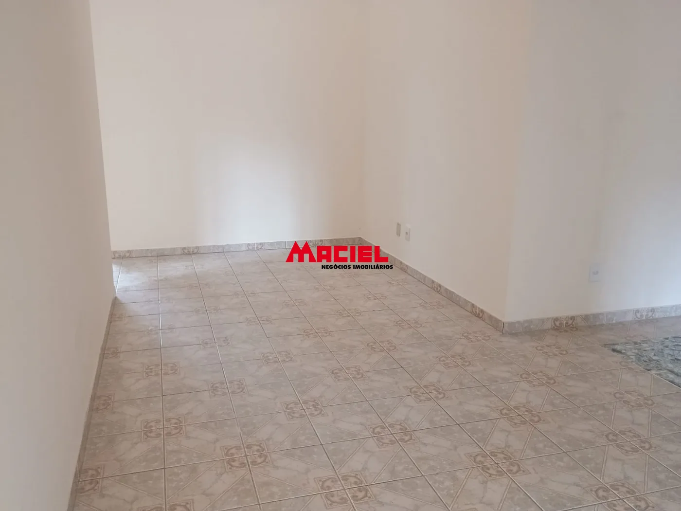 Alugar Comercial / Ponto Comercial em S&atilde;o Jos&eacute; dos Campos R$ 3.300,00 - Foto 5