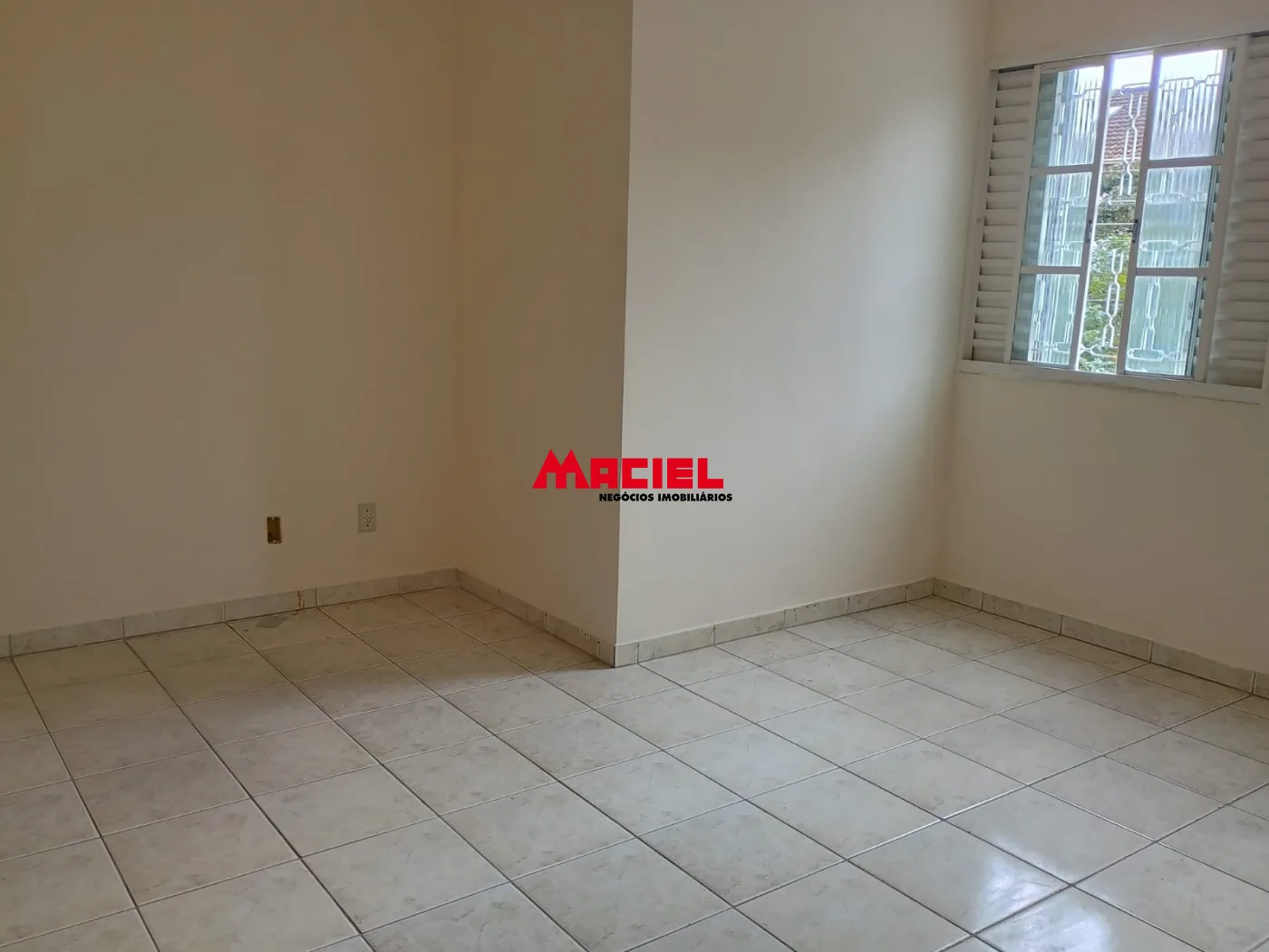Alugar Comercial / Ponto Comercial em S&atilde;o Jos&eacute; dos Campos R$ 3.300,00 - Foto 8