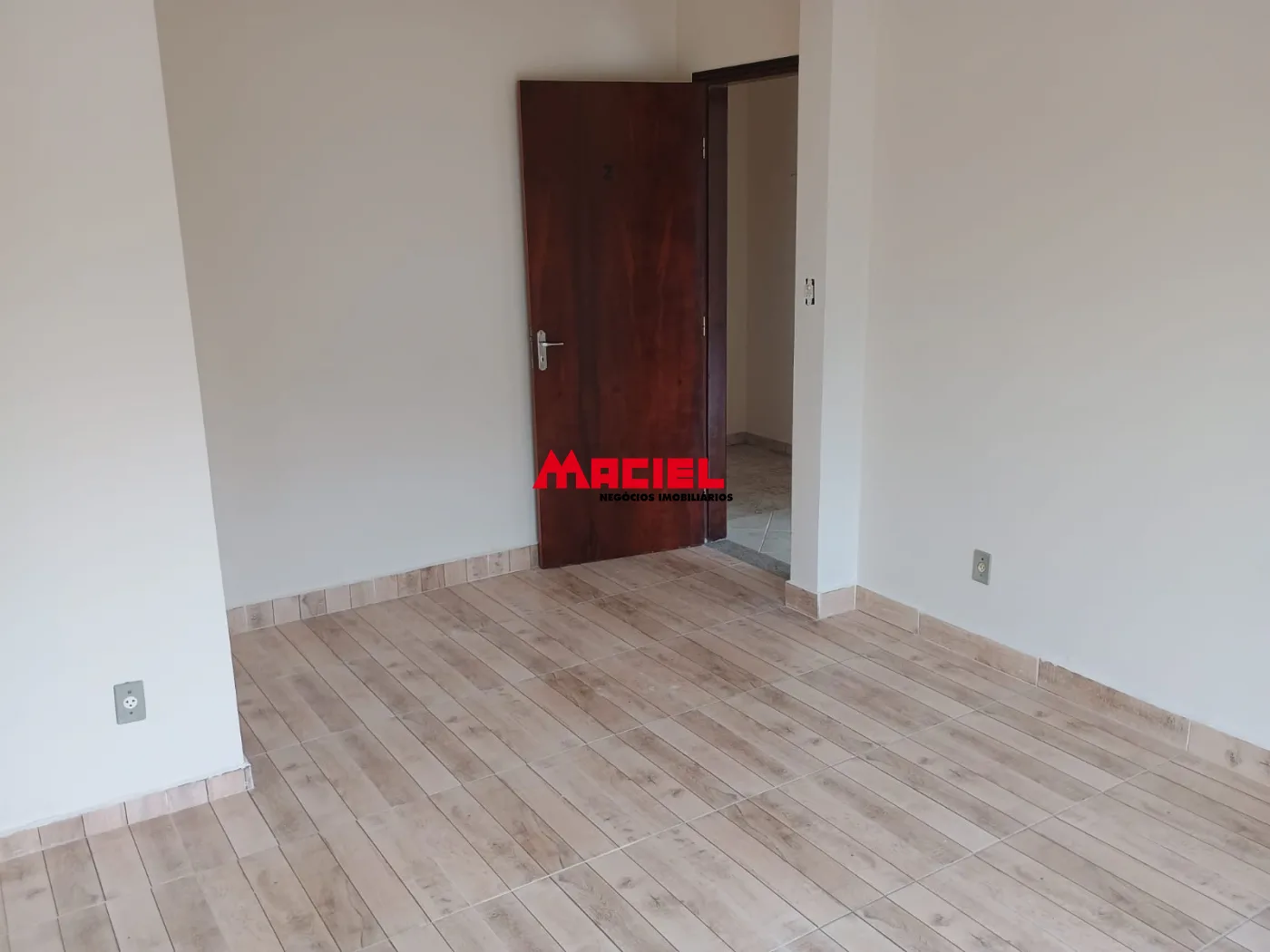 Alugar Comercial / Ponto Comercial em S&atilde;o Jos&eacute; dos Campos R$ 3.300,00 - Foto 11
