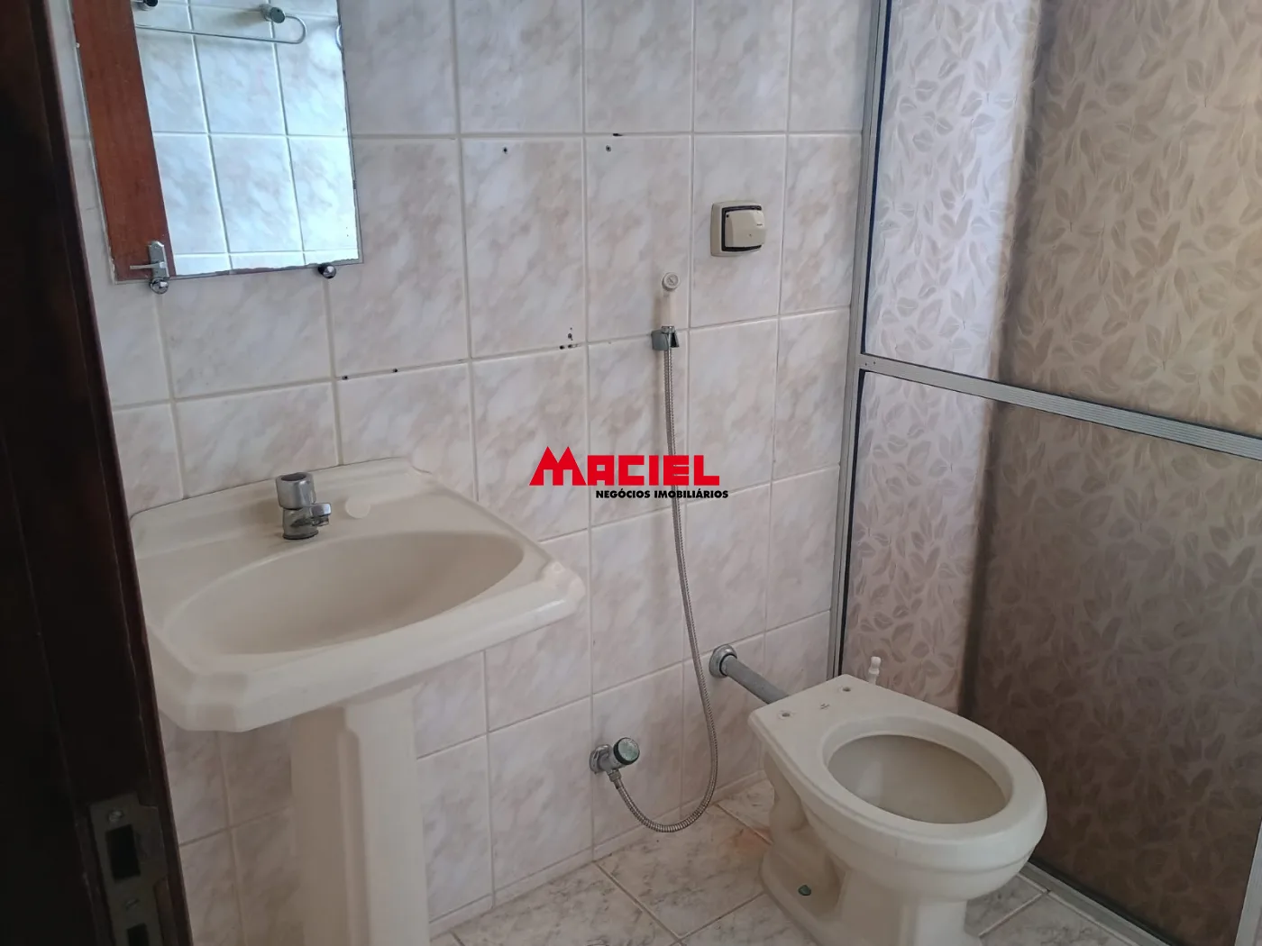 Alugar Comercial / Ponto Comercial em S&atilde;o Jos&eacute; dos Campos R$ 3.300,00 - Foto 21