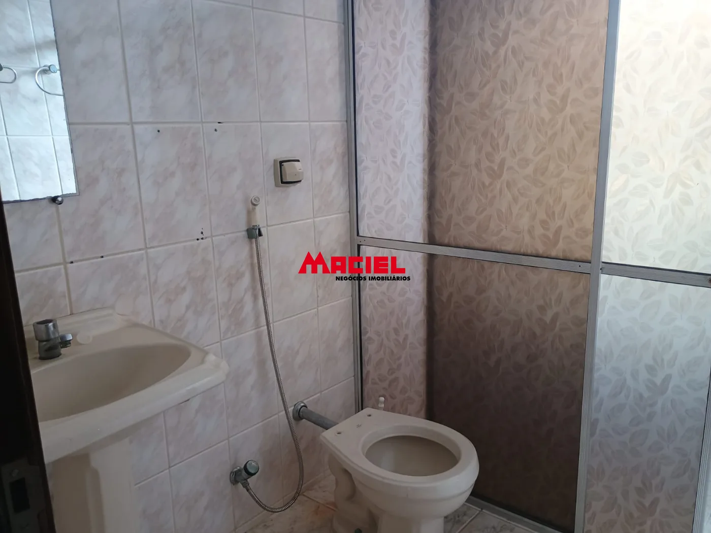 Alugar Comercial / Ponto Comercial em S&atilde;o Jos&eacute; dos Campos R$ 3.300,00 - Foto 22