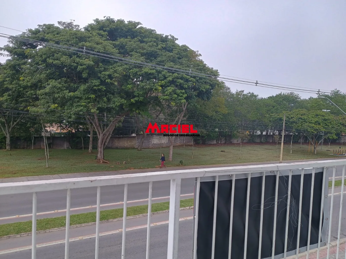 Alugar Comercial / Ponto Comercial em S&atilde;o Jos&eacute; dos Campos R$ 3.300,00 - Foto 27