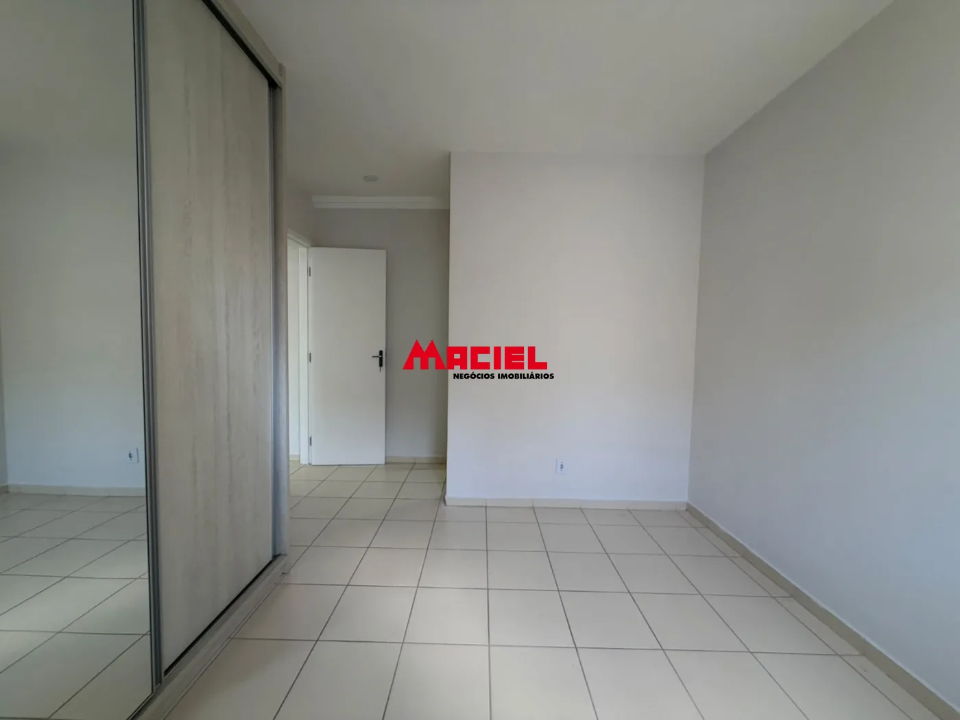 Comprar Apartamento / Padr&atilde;o em S&atilde;o Jos&eacute; dos Campos R$ 270.000,00 - Foto 4