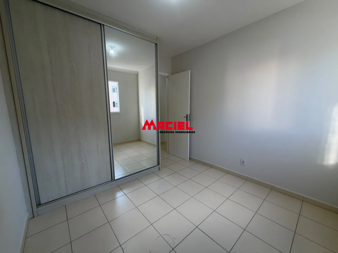 Comprar Apartamento / Padr&atilde;o em S&atilde;o Jos&eacute; dos Campos R$ 270.000,00 - Foto 14
