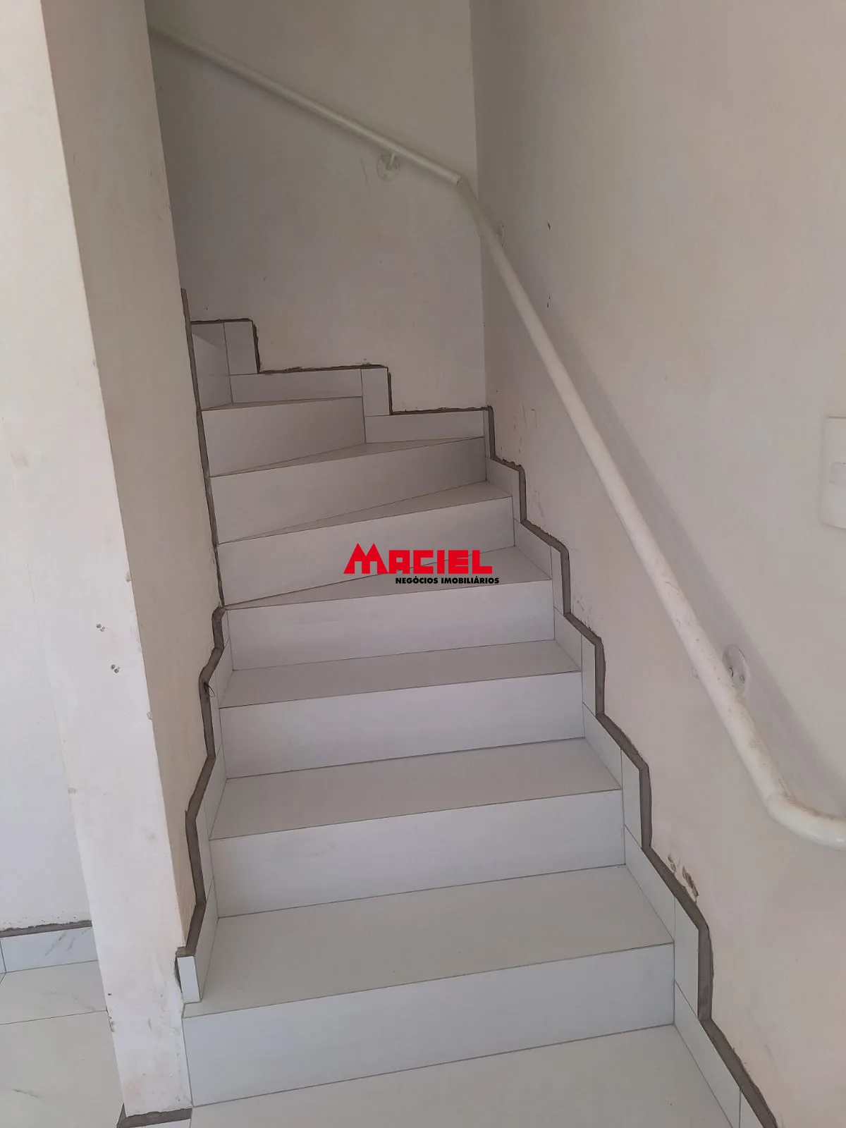 Alugar Casa / Condom&iacute;nio em S&atilde;o Jos&eacute; dos Campos R$ 1.700,00 - Foto 5