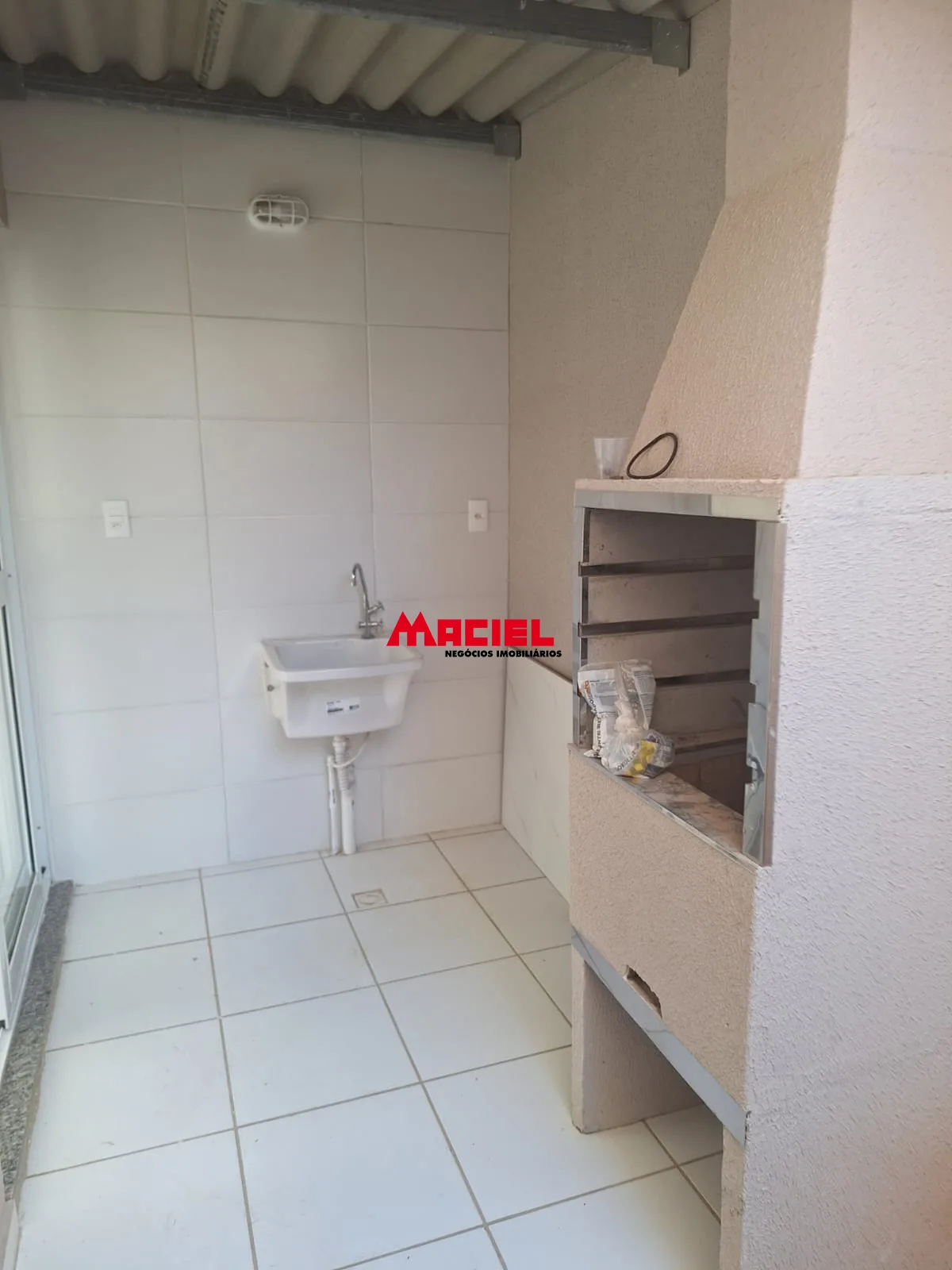 Alugar Casa / Condom&iacute;nio em S&atilde;o Jos&eacute; dos Campos R$ 1.700,00 - Foto 14