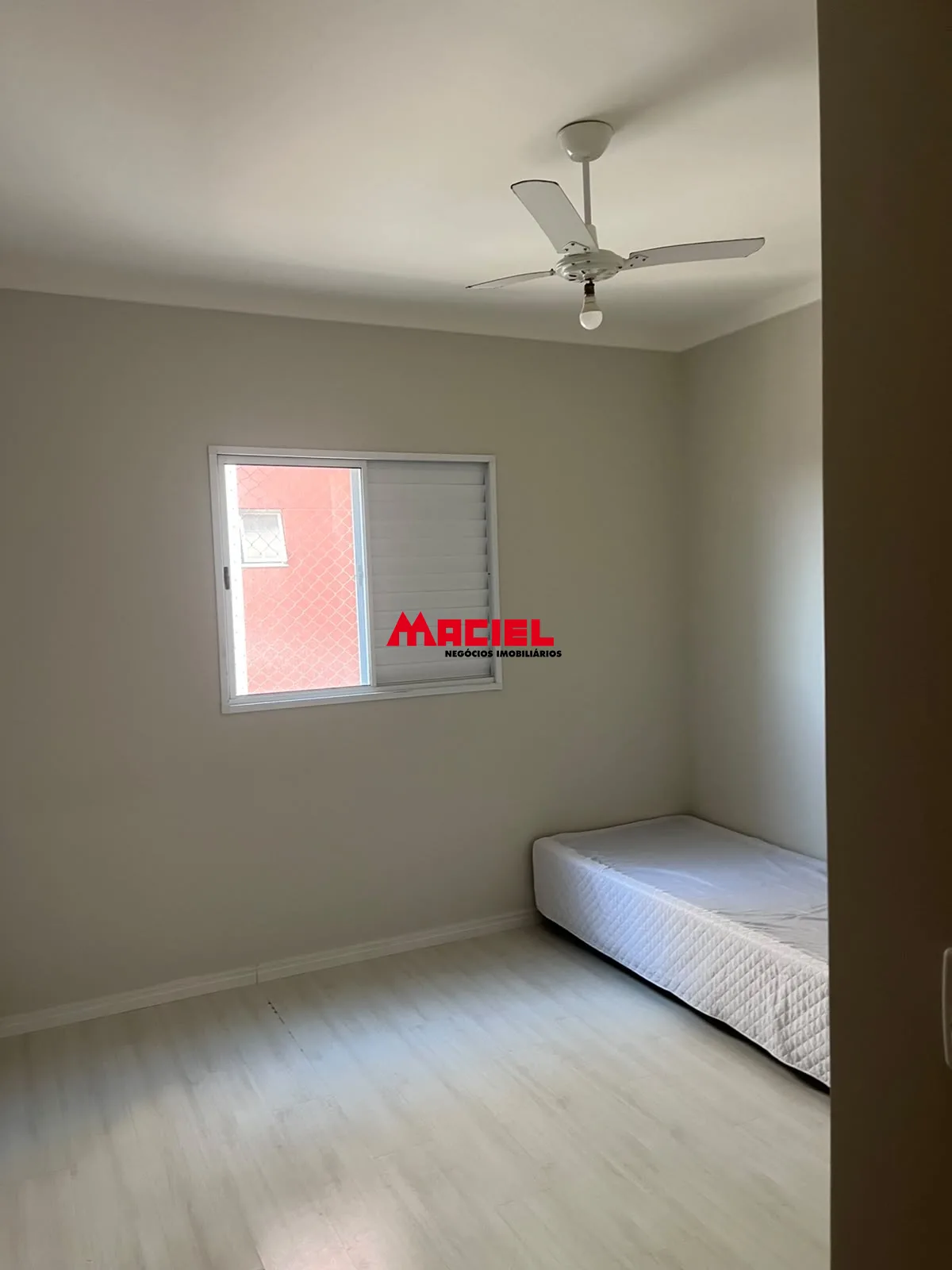 Comprar Apartamento / Padr&atilde;o em Taubat&eacute; R$ 265.000,00 - Foto 4