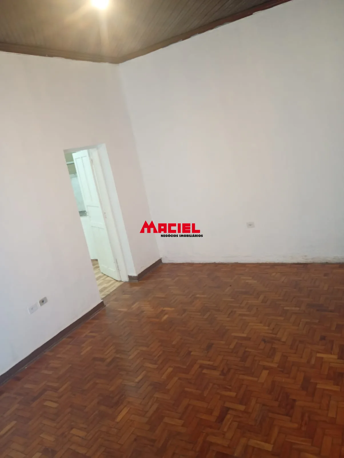 Alugar Casa / Padr&atilde;o em S&atilde;o Jos&eacute; dos Campos R$ 2.500,00 - Foto 5