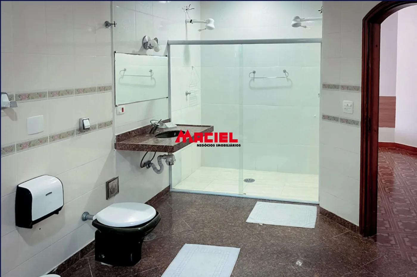 Comprar Comercial / Ponto Comercial em Ubatuba R$ 12.500.000,00 - Foto 16