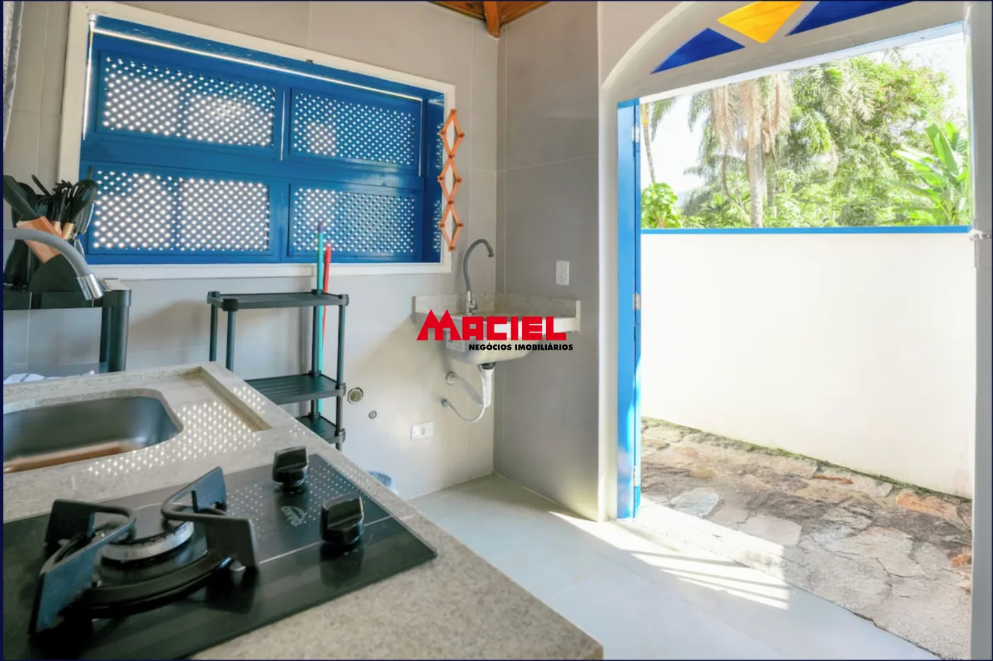 Comprar Comercial / Ponto Comercial em Ubatuba R$ 12.500.000,00 - Foto 24