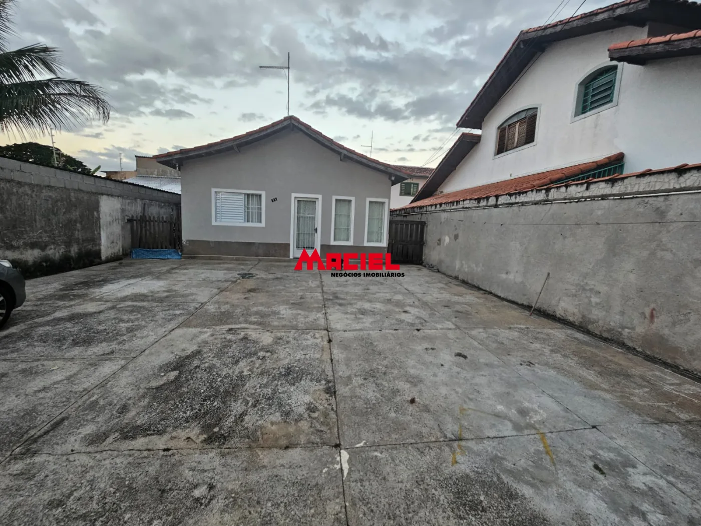 Comprar Casa / Padr&atilde;o em S&atilde;o Jos&eacute; dos Campos R$ 649.000,00 - Foto 2