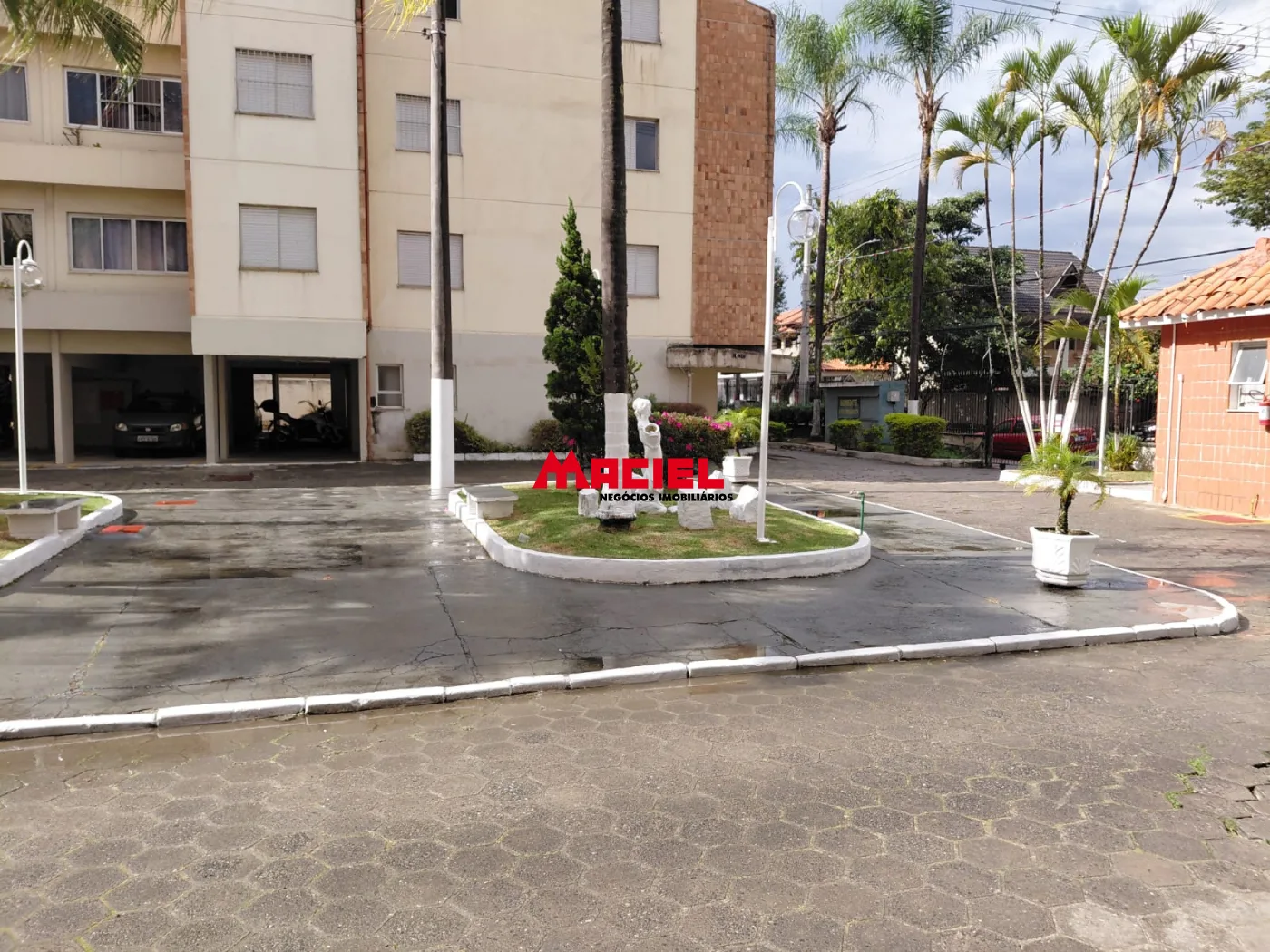 Comprar Apartamento / Padr&atilde;o em S&atilde;o Jos&eacute; dos Campos R$ 360.000,00 - Foto 11