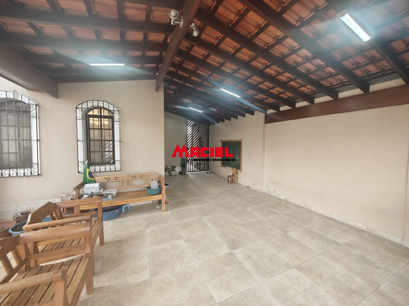 Comprar Casa / Padr&atilde;o em S&atilde;o Jos&eacute; dos Campos R$ 1.250.000,00 - Foto 1