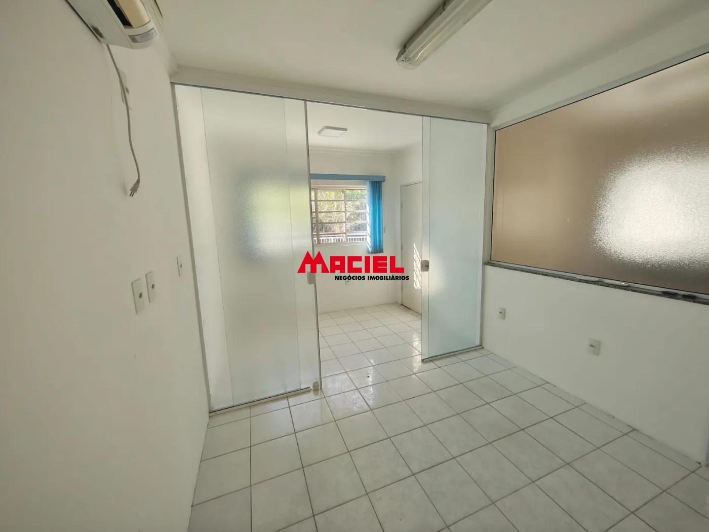 Comprar Comercial / Ponto Comercial em S&atilde;o Jos&eacute; dos Campos R$ 330.000,00 - Foto 5