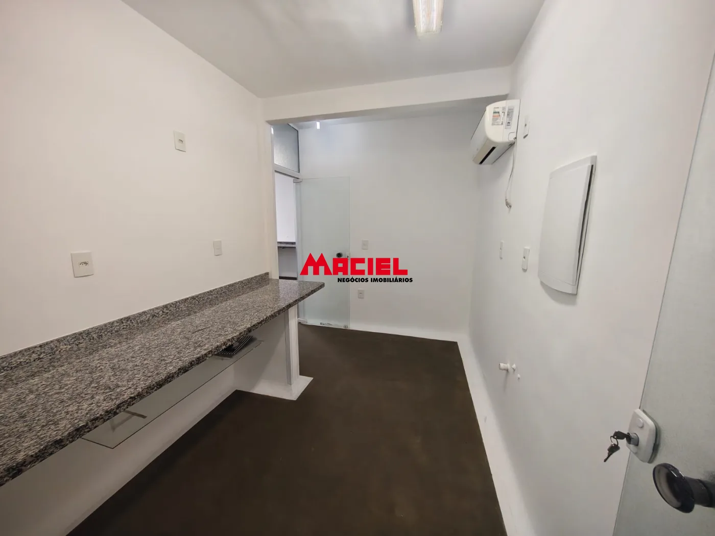 Comprar Comercial / Ponto Comercial em S&atilde;o Jos&eacute; dos Campos R$ 330.000,00 - Foto 7
