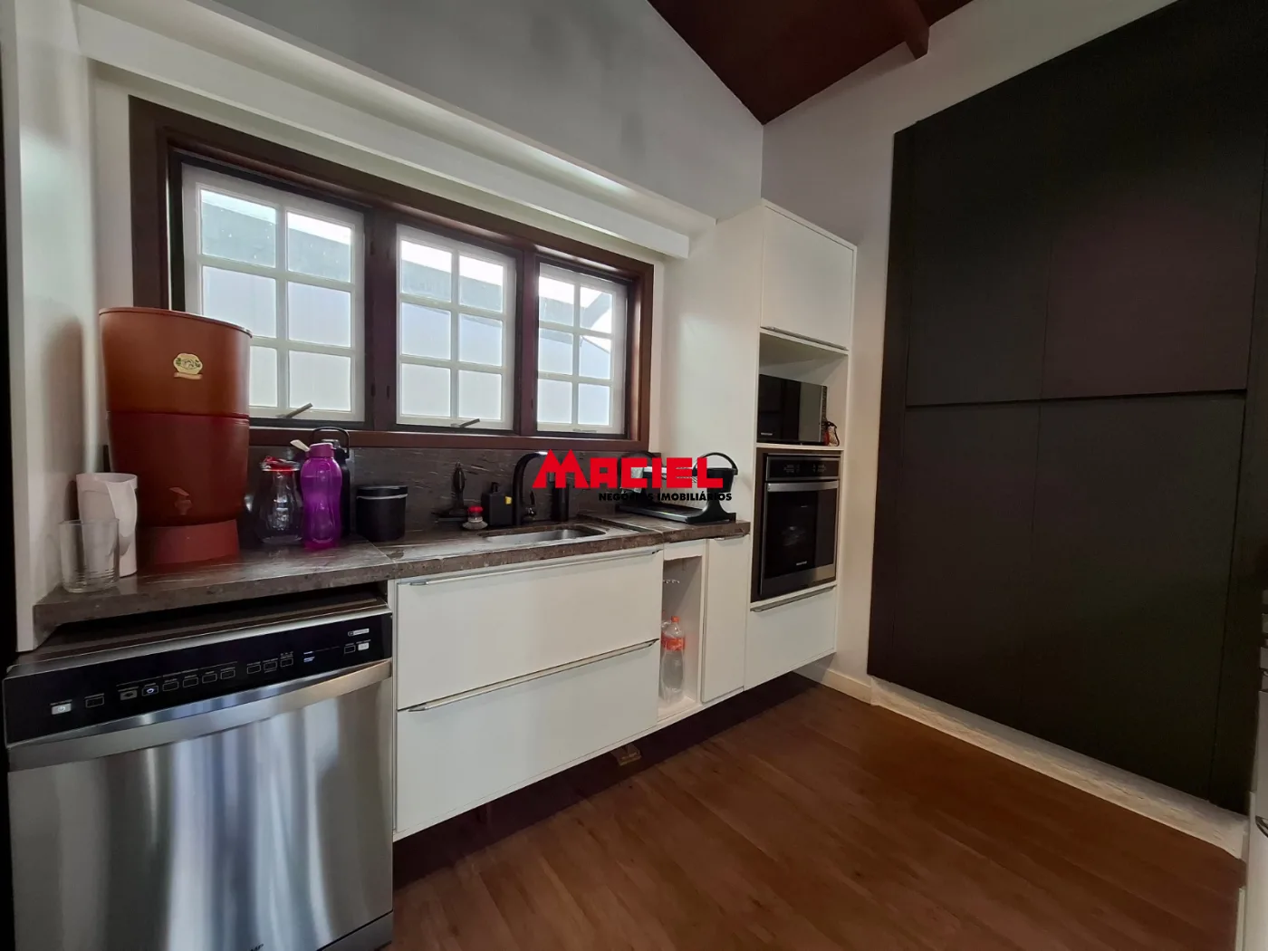 Comprar Casa / Condom&iacute;nio em S&atilde;o Jos&eacute; dos Campos R$ 1.700.000,00 - Foto 15