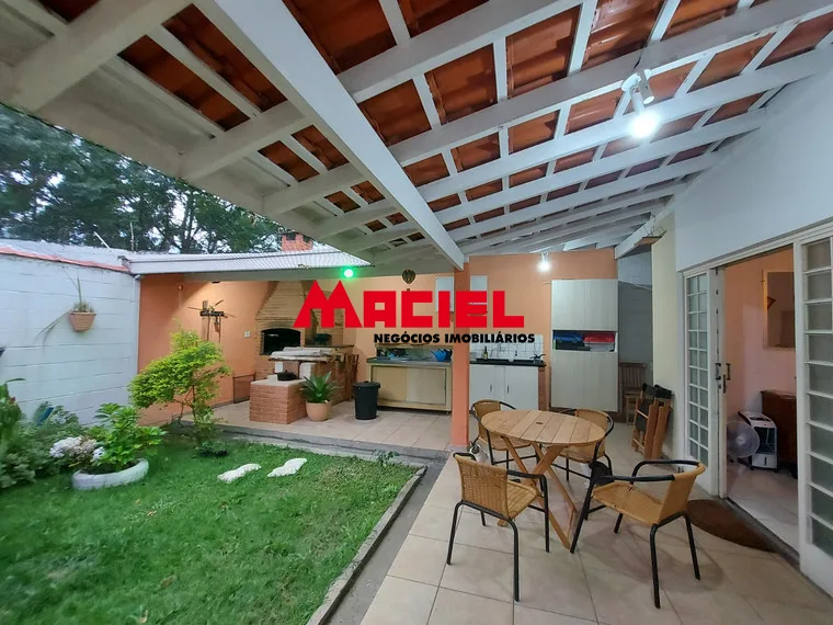 Comprar Casa / Padr&atilde;o em Taubat&eacute; R$ 550.000,00 - Foto 16