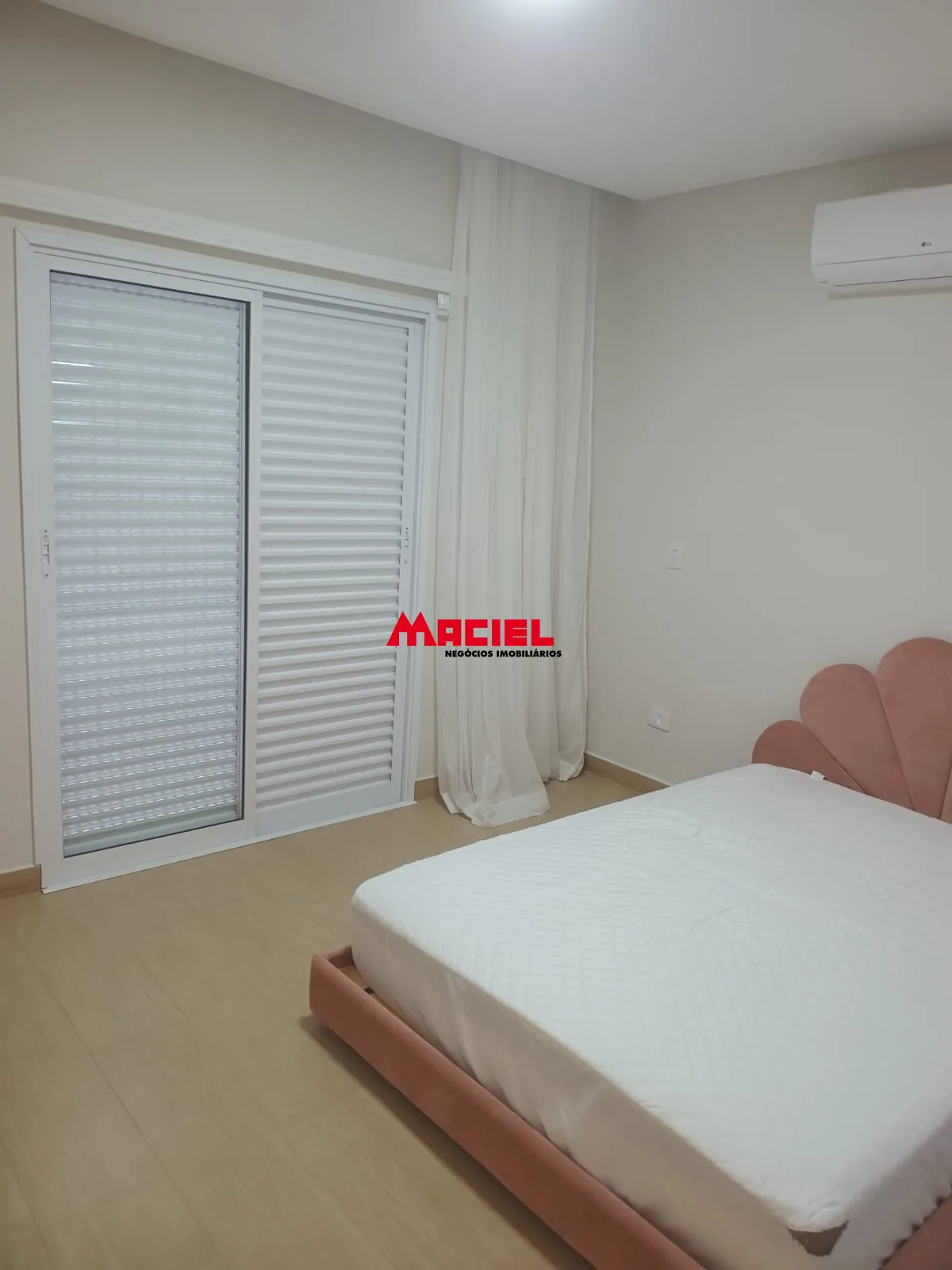 Alugar Casa / Sobrado em Jacare&iacute; R$ 8.500,00 - Foto 20