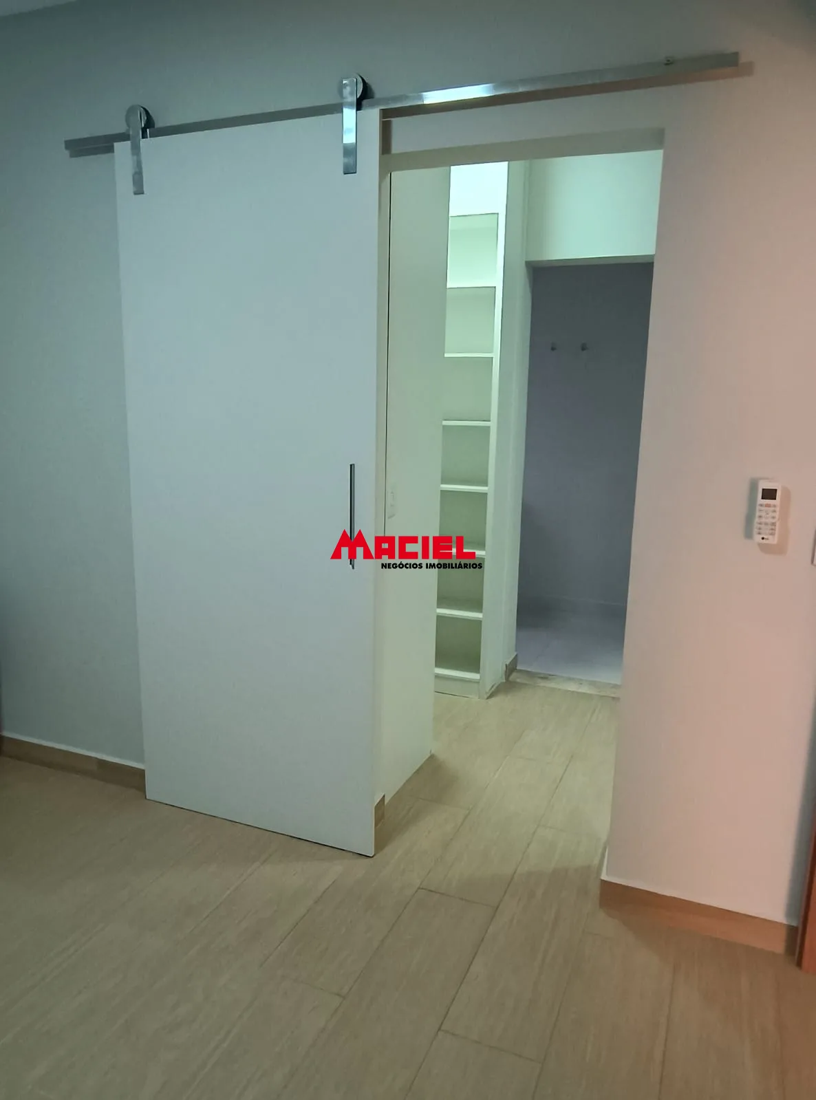 Alugar Casa / Sobrado em Jacare&iacute; R$ 8.500,00 - Foto 24