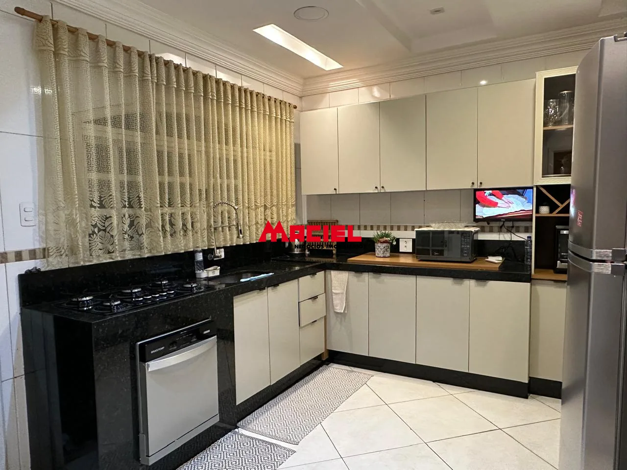Comprar Casa / Padr&atilde;o em S&atilde;o Jos&eacute; dos Campos R$ 550.000,00 - Foto 1