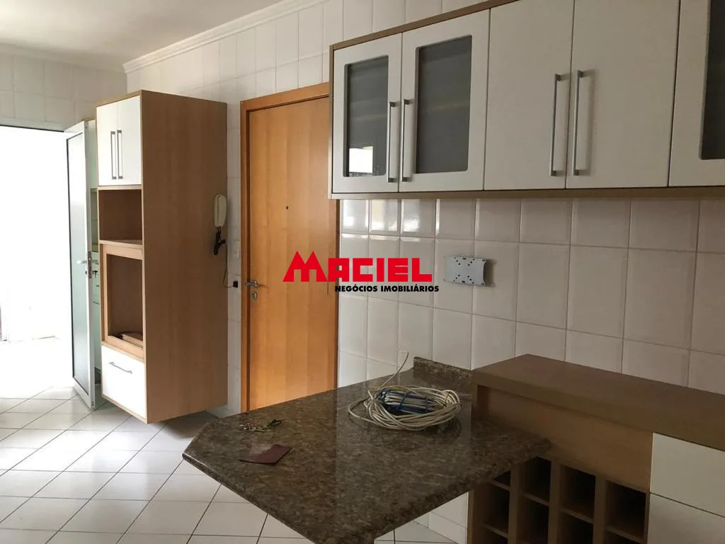 Alugar Apartamento / Padr&atilde;o em S&atilde;o Jos&eacute; dos Campos R$ 8.300,00 - Foto 6