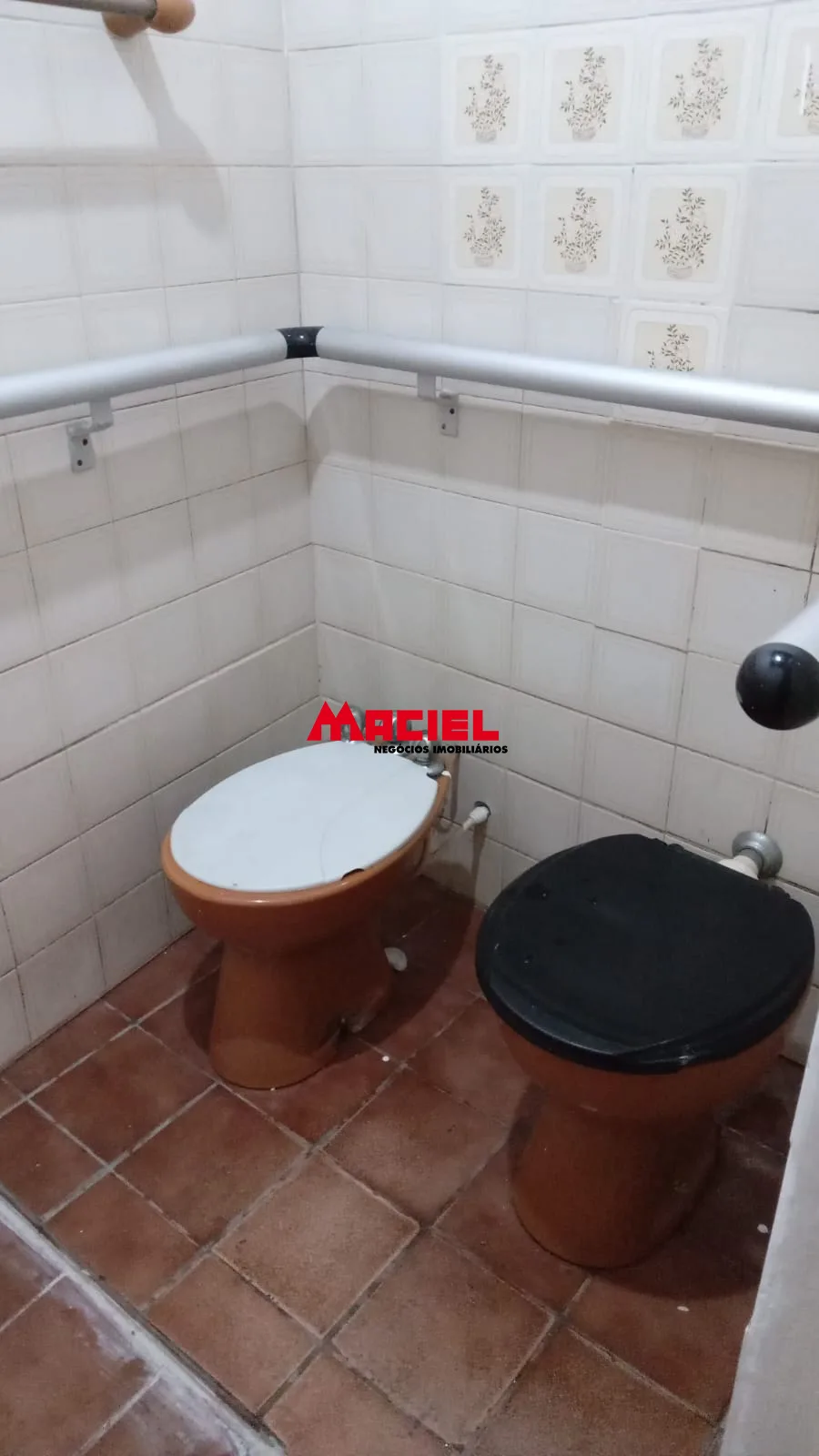 Alugar Casa / Padr&atilde;o em S&atilde;o Jos&eacute; dos Campos R$ 1.600,00 - Foto 1